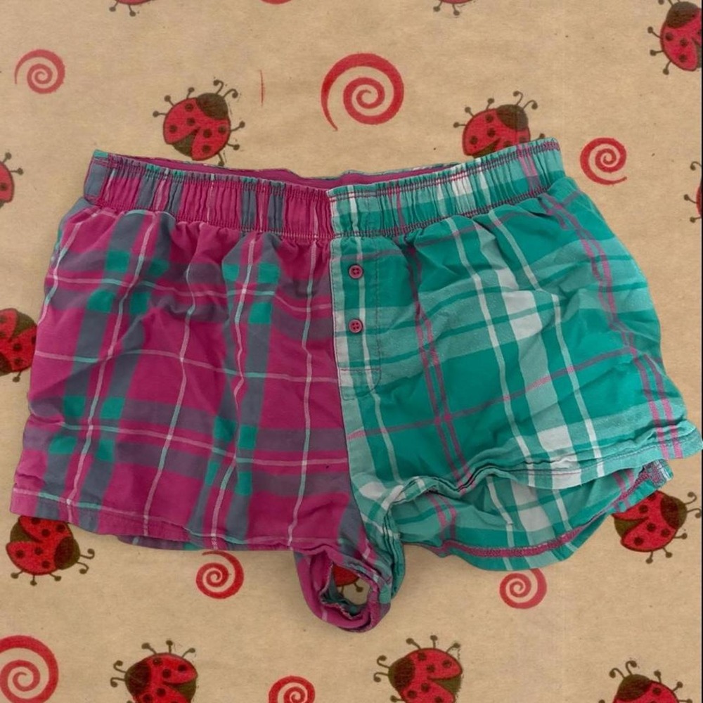 plaid shorts